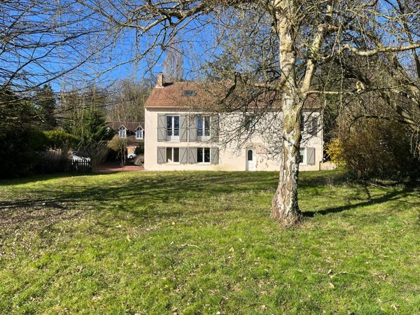 Belle maison familiale de 185 m² – 6 chambres sur 2200 m² terrain
