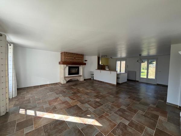 Belle maison familiale de 185 m² – 6 chambres sur 2200 m² terrain