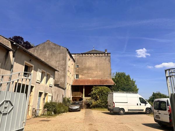 Vente Immeuble 30 pièces 850 m2 à Vaux