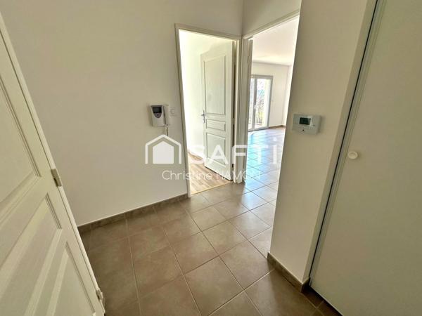 T3 balcon, parking couvert, cave à 500m de la gare