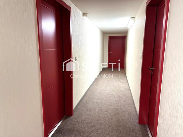 T3 balcon, parking couvert, cave à 500m de la gare