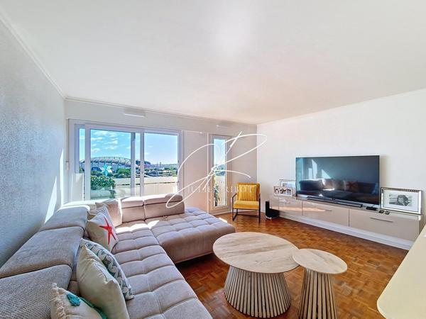 Appartement T5 4 chambres 93 m² parking et cave