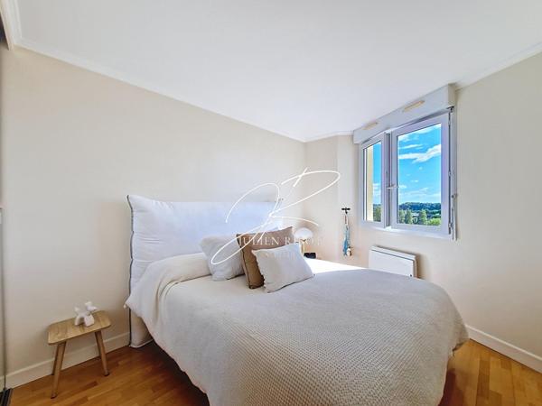 Appartement T5 4 chambres 93 m² parking et cave