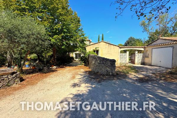 VELLERON – Domaine de 1,3 ha avec maison principale, 4 gîtes et 2 piscines