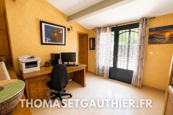 VELLERON – Domaine de 1,3 ha avec maison principale, 4 gîtes et 2 piscines