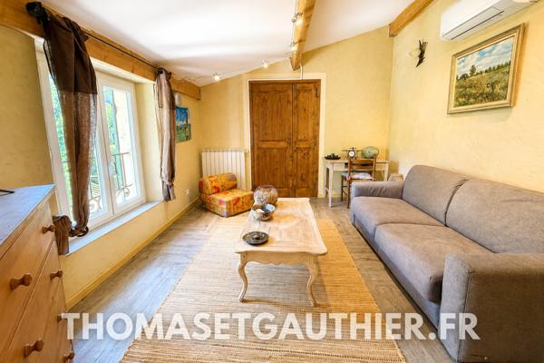 VELLERON – Domaine de 1,3 ha avec maison principale, 4 gîtes et 2 piscines