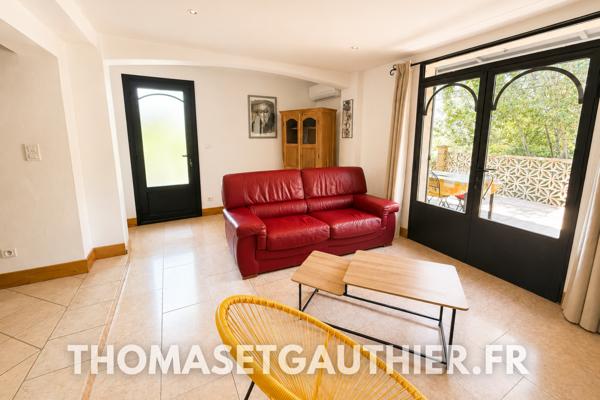VELLERON – Domaine de 1,3 ha avec maison principale, 4 gîtes et 2 piscines