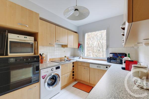 Appartement F5 à vendre  5 pièces - 96 m2 PARIS - 75010