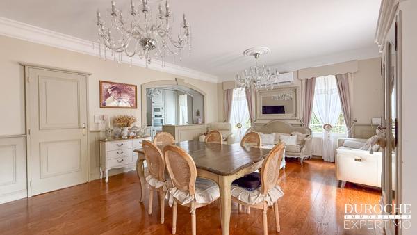 Caderousse 5mn de l'échangeur A7/A9 d'Orange, 30mn de la gare TGV d'Avignon, Maison 138 m² avec piscine
