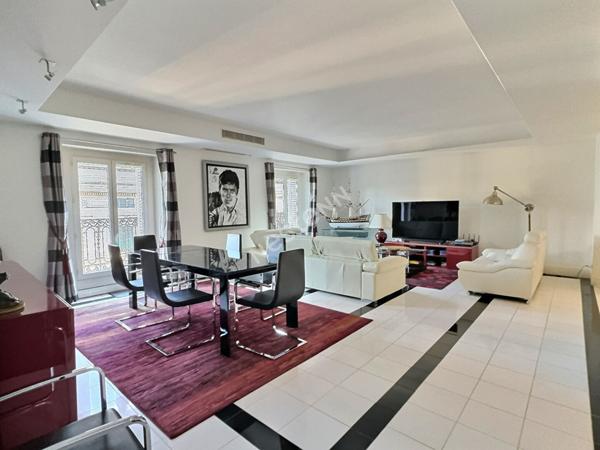 Appartement Familial de cinq pièces - Quartier Mail Montorgueil 75002 Paris