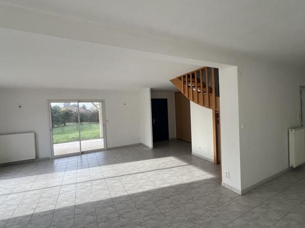 Maison de 161 m² dans une impasse calme – Grand terrain arboré à Marmande