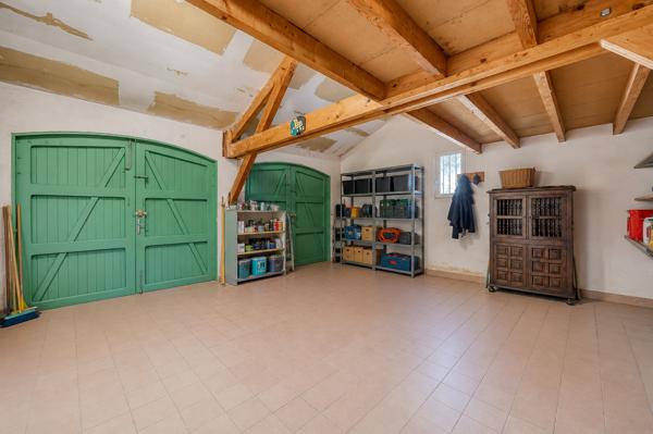 Maison 8 pièces de 261m2 parcelle de 2849m2