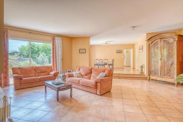 Maison 8 pièces de 261m2 parcelle de 2849m2