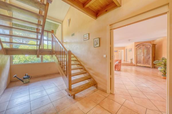 Maison 8 pièces de 261m2 parcelle de 2849m2