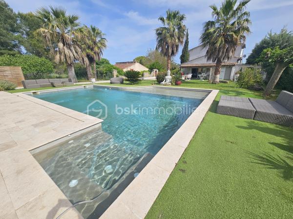 Maison traditionnelle de 212 m²