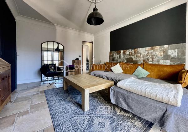 Maison traditionnelle de 212 m²