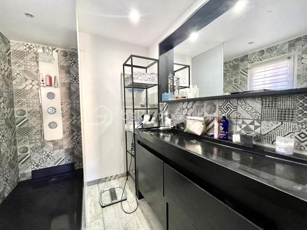 Maison traditionnelle de 212 m²