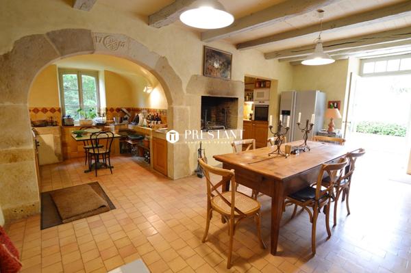 Lot – Propriété entre Figeac et Gourdon. Maison de maître Lot – 4 hectares., FIGEAC