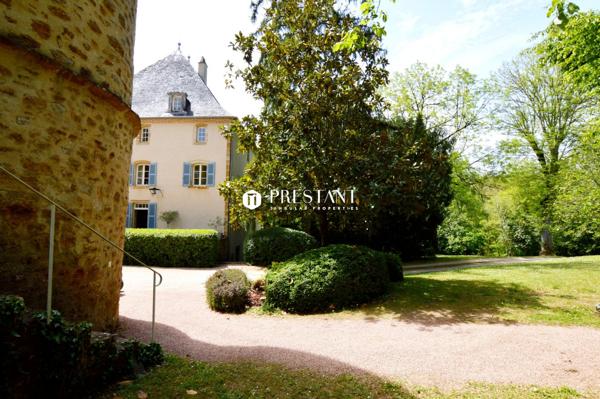 Lot – Propriété entre Figeac et Gourdon. Maison de maître Lot – 4 hectares., FIGEAC