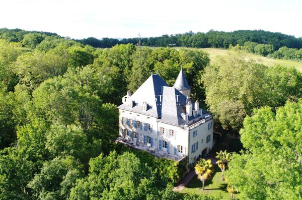 Lot – Propriété entre Figeac et Gourdon. Maison de maître Lot – 4 hectares., FIGEAC