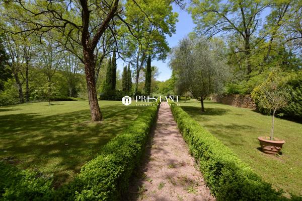 Lot – Propriété entre Figeac et Gourdon. Maison de maître Lot – 4 hectares., FIGEAC