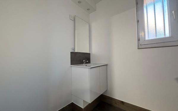 Appartement à louer    2 pièces •  Trouillas