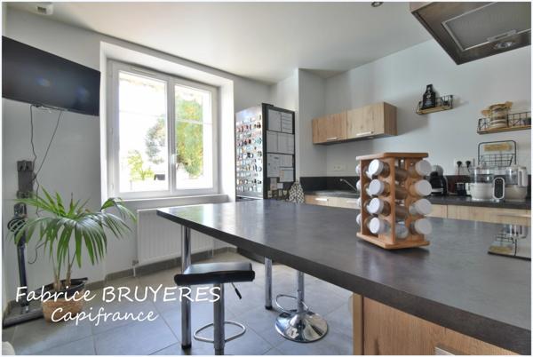 Maison à vendre 7 pièces USSEL (19)