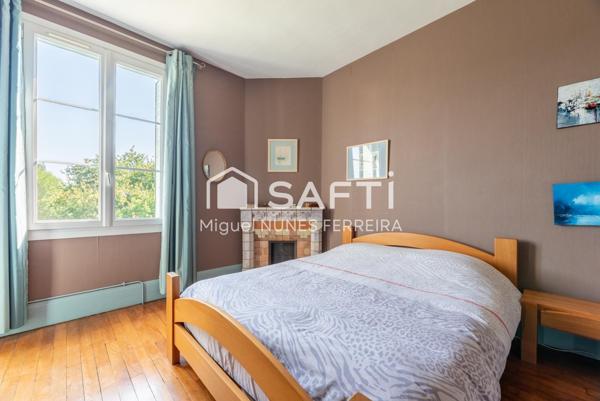 Superbe maison anglo-normande avec dépendance