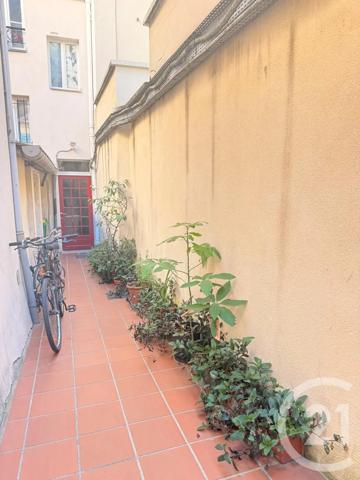 Appartement F1 à vendre  1 pièce - 28 m 2   PARIS  - 75020
