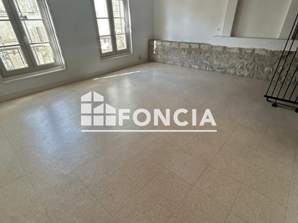 Location Studio 42.11 m² - 2e ETAGE - PORTE 4 Niort 79000