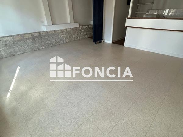 Location Studio 42.11 m² - 2e ETAGE - PORTE 4 Niort 79000