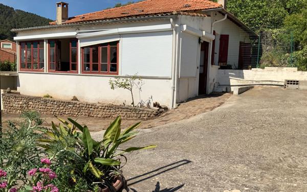 Maison à vendre    3 pièces •  Carqueiranne