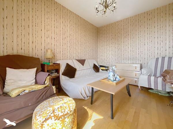 Appartement 60 280 € Blois 6 p 86 m² DPE E