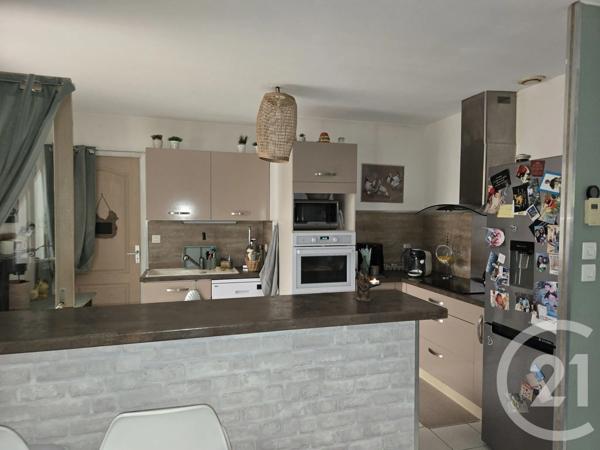 Maison à vendre  6 pièces - 174,47 m 2   LA GUERCHE SUR L AUBOIS  - 18