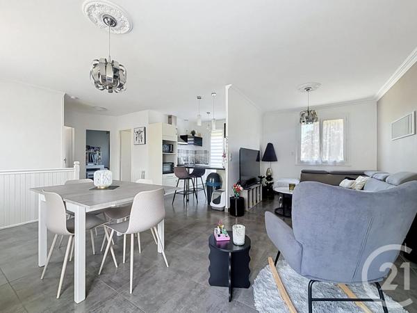 Maison à vendre  4 pièces - 89,80 m 2   CHARTRES  - 28