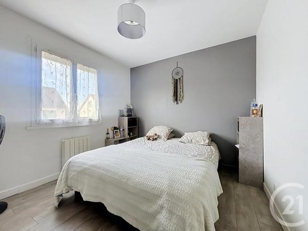 Maison à vendre  4 pièces - 89,80 m 2   CHARTRES  - 28