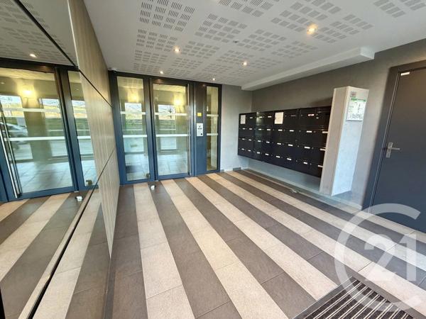 Appartement F3 à vendre  3 pièces - 59,62 m 2   VILLEMOMBLE  - 93
