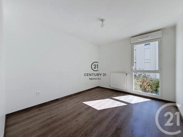 Appartement F3 à vendre  3 pièces - 59,62 m 2   VILLEMOMBLE  - 93