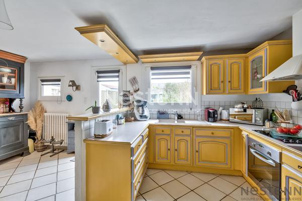 MAISON DE VILLE 4 CHAMBRES JARDIN CLOS QUARTIER ROBIEN PROCHE GARE SNCF