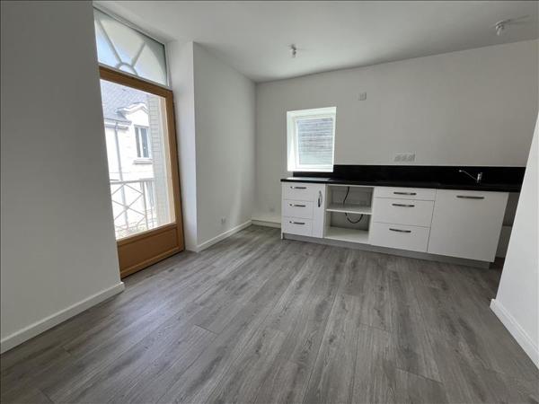 Appartement à louer 511 € CC TOURS 1 pièce 25 m² DPE D