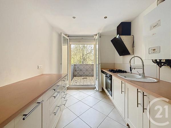Appartement F3 à vendre  3 pièces - 65,65 m 2   MOISSY CRAMAYEL  - 77
