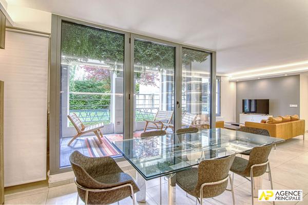 Versailles Montreuil Appartement 4 pièces 87.82 m² carrez + loggia de 6.47 m² et double box 740 000 € **  - Référence  28265