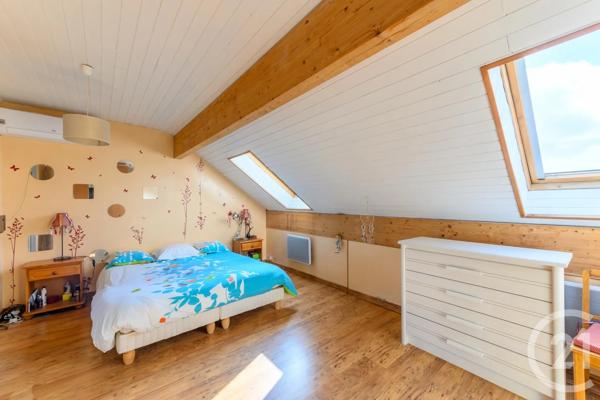 Maison à vendre  7 pièces - 188 m 2   CLAYE SOUILLY  - 77