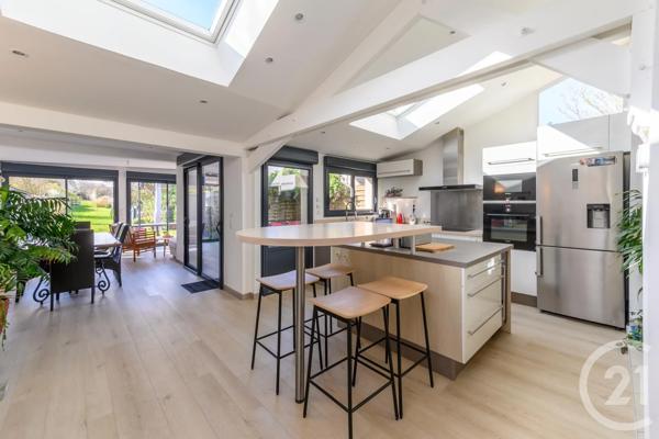 Maison à vendre  7 pièces - 188 m 2   CLAYE SOUILLY  - 77
