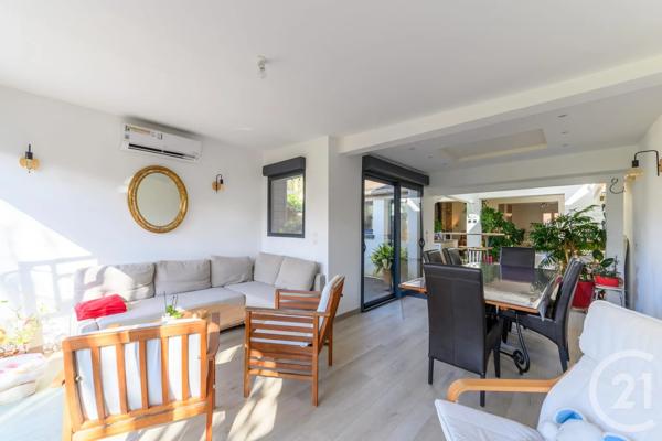 Maison à vendre  7 pièces - 188 m 2   CLAYE SOUILLY  - 77