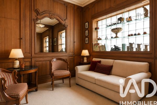 Maison à vendre 8 pièces 230 m² 