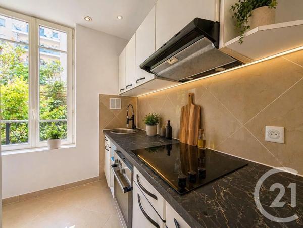 Appartement F3 à vendre  3 pièces - 38,35 m 2   SURESNES  - 92