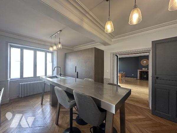 Maison familiale avec jardin