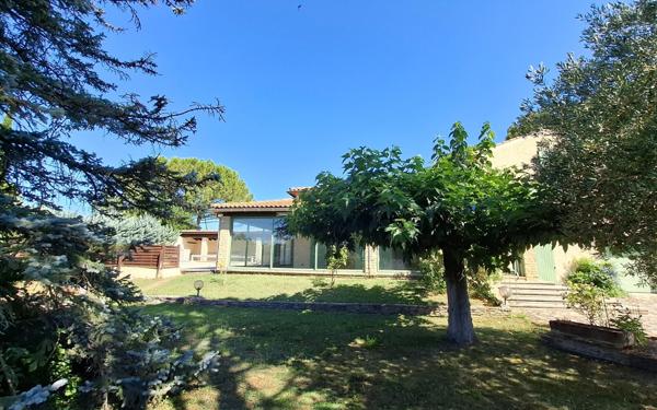 Maison à vendre    5 pièces • 170 m2 Entraigues-sur-la-Sorgue