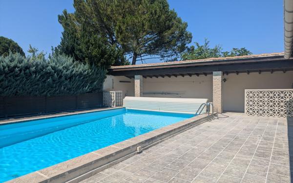 Maison à vendre    5 pièces • 170 m2 Entraigues-sur-la-Sorgue